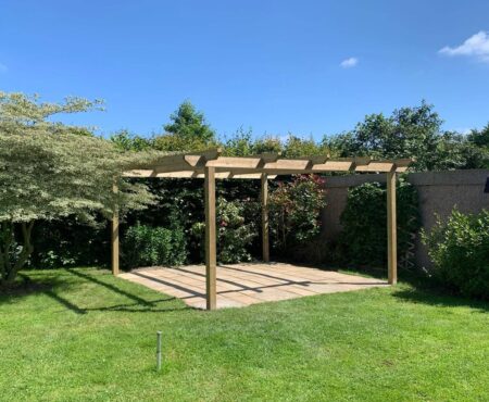 Outdoor seating area by Admire Landscapes